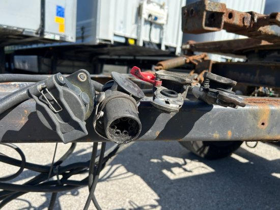 Renders Standard-Lafette BDF, BPW-Achsen - Xe chở container/ Rơ moóc hoán đổi thân: hình 5 Renders Standard-Lafette BDF, BPW-Achsen - Xe chở container/ Rơ moóc hoán đổi thân: hình 5