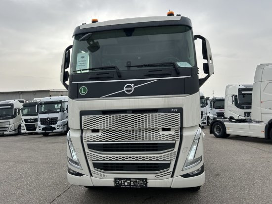Volvo FH 500 6X2 Euro6, Retarder, Pritsche, Palfinger PK22002-EH - Xe tải thùng lửng/ Phẳng, Xe cẩu tự hành: hình 2 Volvo FH 500 6X2 Euro6, Retarder, Pritsche, Palfinger PK22002-EH - Xe tải thùng lửng/ Phẳng, Xe cẩu tự hành: hình 2