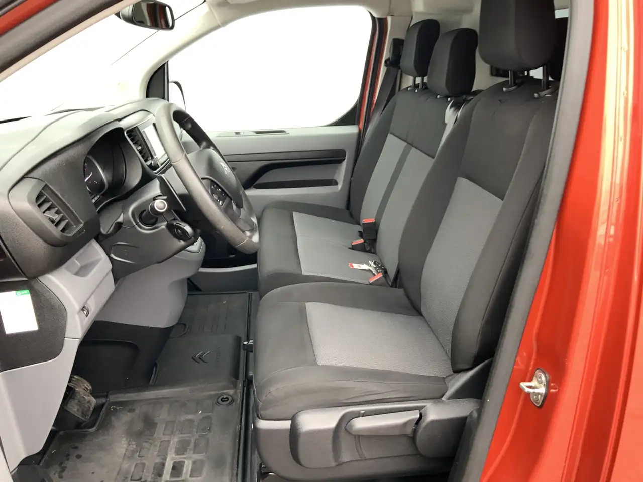 Citroen Jumpy 2.0 BlueHDI 180 Business M S&S Automaat Airco Crui - Xe van chở hàng: hình 4 Citroen Jumpy 2.0 BlueHDI 180 Business M S&S Automaat Airco Crui - Xe van chở hàng: hình 4