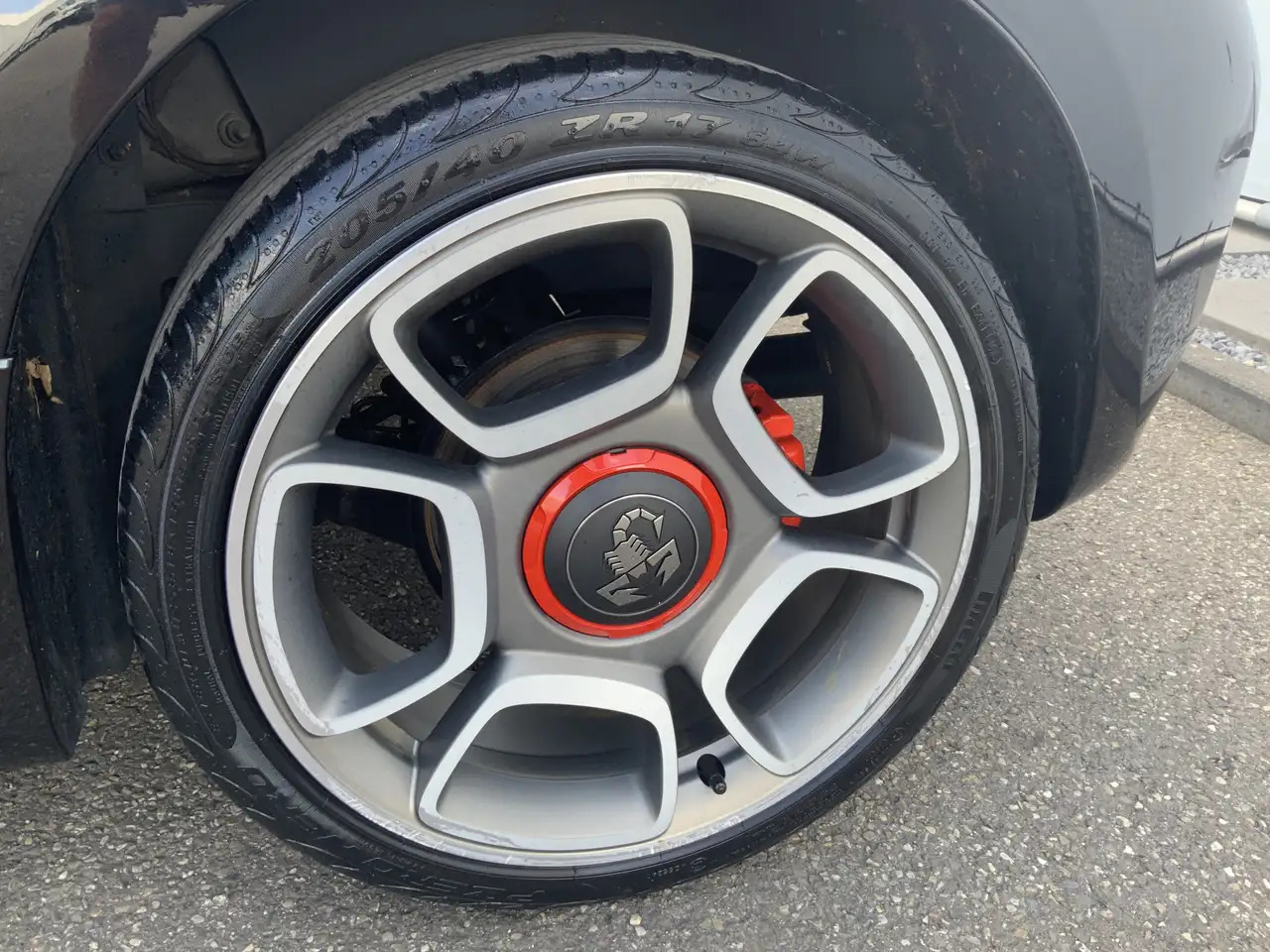 Xe mui trần Fiat 500C Abarth 1.4 T-Jet 595 Automaat Euro 6: hình 16 Xe mui trần Fiat 500C Abarth 1.4 T-Jet 595 Automaat Euro 6: hình 16