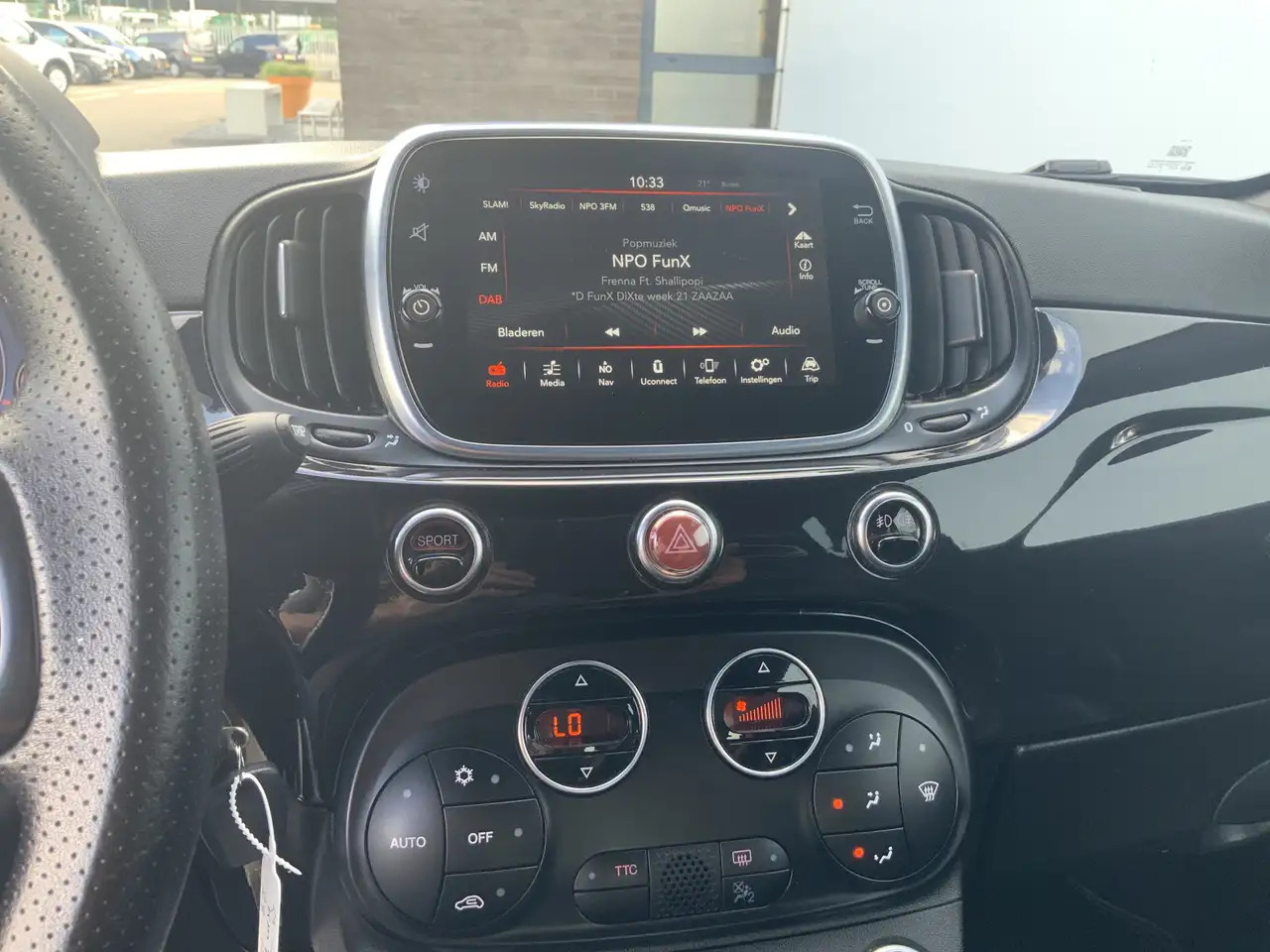 Xe mui trần Fiat 500C Abarth 1.4 T-Jet 595 Automaat Euro 6: hình 10 Xe mui trần Fiat 500C Abarth 1.4 T-Jet 595 Automaat Euro 6: hình 10