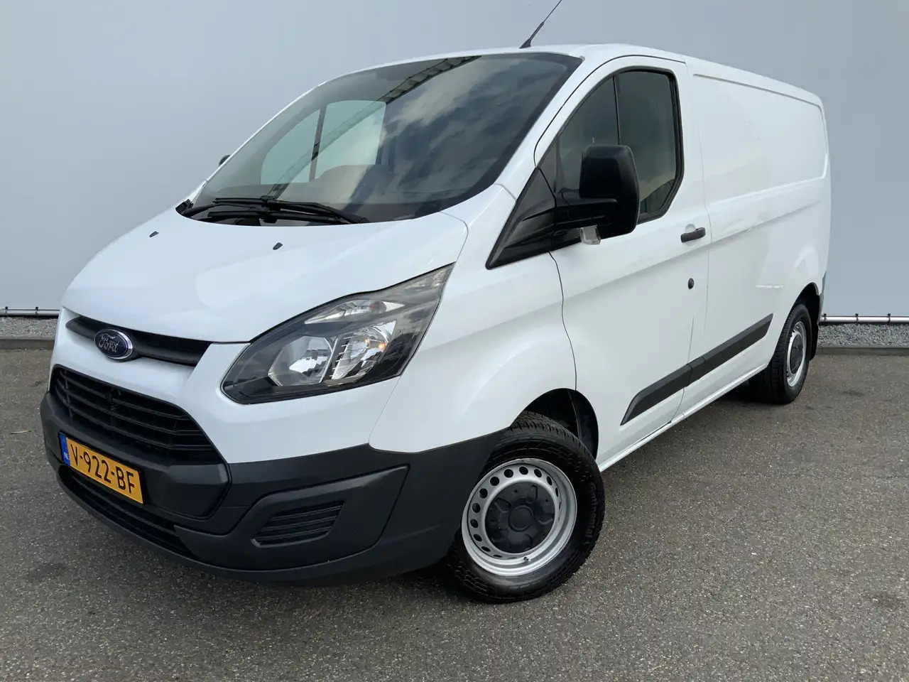 Ford Transit Custom 270 2.2 TDCI L1H1 Economy Edition Airco Cruise 3 Z - Xe van chở hàng: hình 1 Ford Transit Custom 270 2.2 TDCI L1H1 Economy Edition Airco Cruise 3 Z - Xe van chở hàng: hình 1
