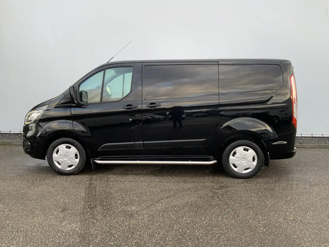 Ford Transit Custom 280 2.0 TDCI L1H1 Automaat Dub Schuifdeur Side Bar - Xe van chở hàng: hình 3 Ford Transit Custom 280 2.0 TDCI L1H1 Automaat Dub Schuifdeur Side Bar - Xe van chở hàng: hình 3