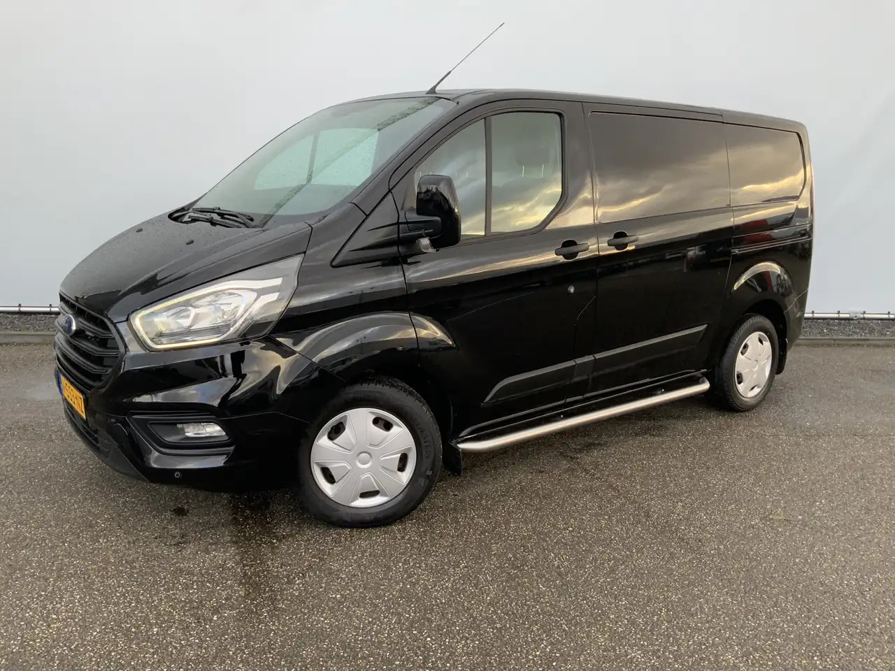 Ford Transit Custom 280 2.0 TDCI L1H1 Automaat Dub Schuifdeur Side Bar - Xe van chở hàng: hình 1 Ford Transit Custom 280 2.0 TDCI L1H1 Automaat Dub Schuifdeur Side Bar - Xe van chở hàng: hình 1