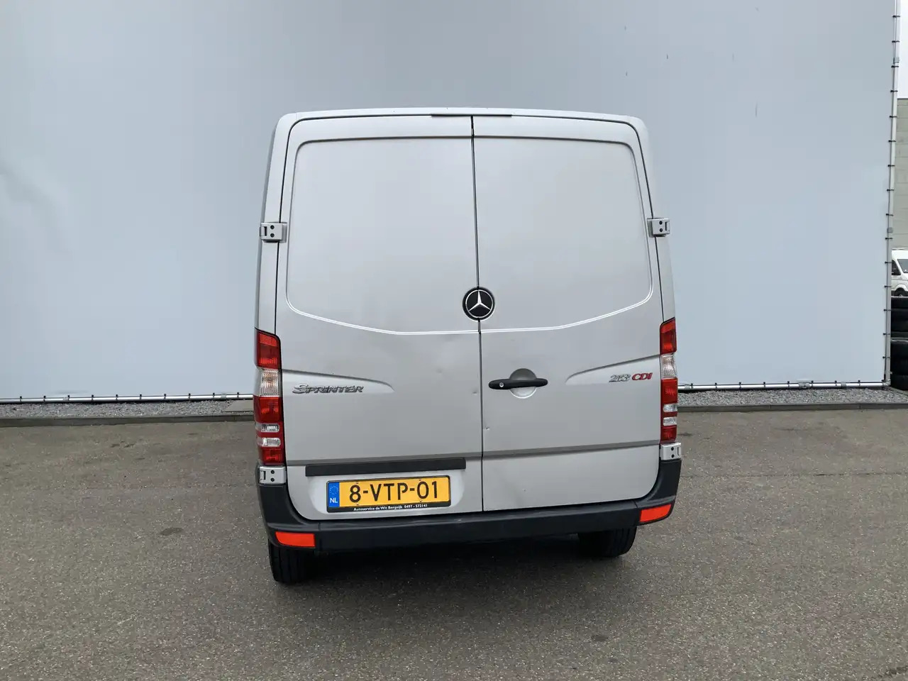 Mercedes-Benz Sprinter 213 2.2 CDI 325 L1H1 Airco Cruise Euro 4 - Xe van chở hàng: hình 2 Mercedes-Benz Sprinter 213 2.2 CDI 325 L1H1 Airco Cruise Euro 4 - Xe van chở hàng: hình 2