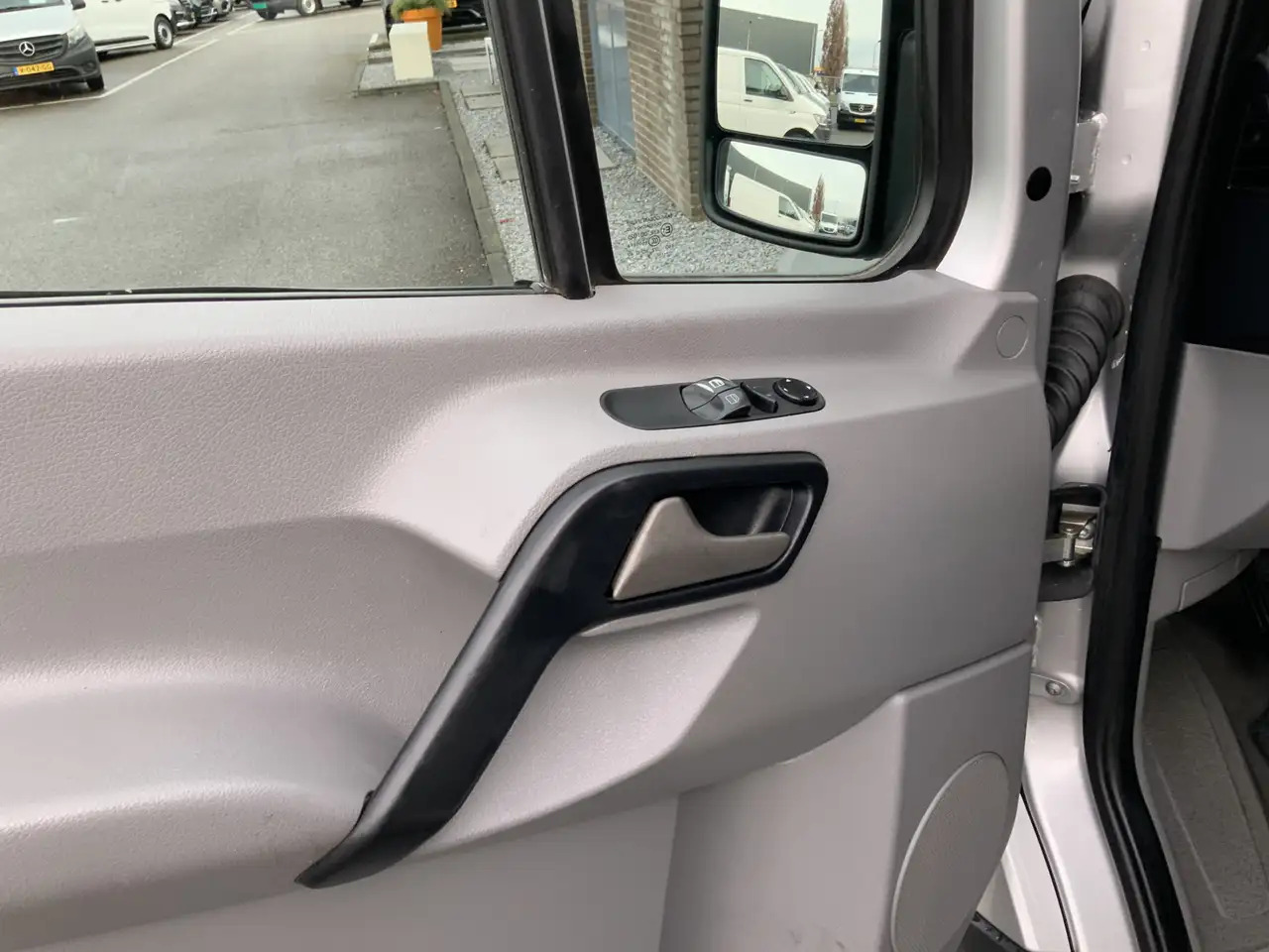 Mercedes-Benz Sprinter 313 2.2 CDI 366 HDAirco Alu Velg Side Bar Trekhaak - Xe van chở hàng: hình 5 Mercedes-Benz Sprinter 313 2.2 CDI 366 HDAirco Alu Velg Side Bar Trekhaak - Xe van chở hàng: hình 5