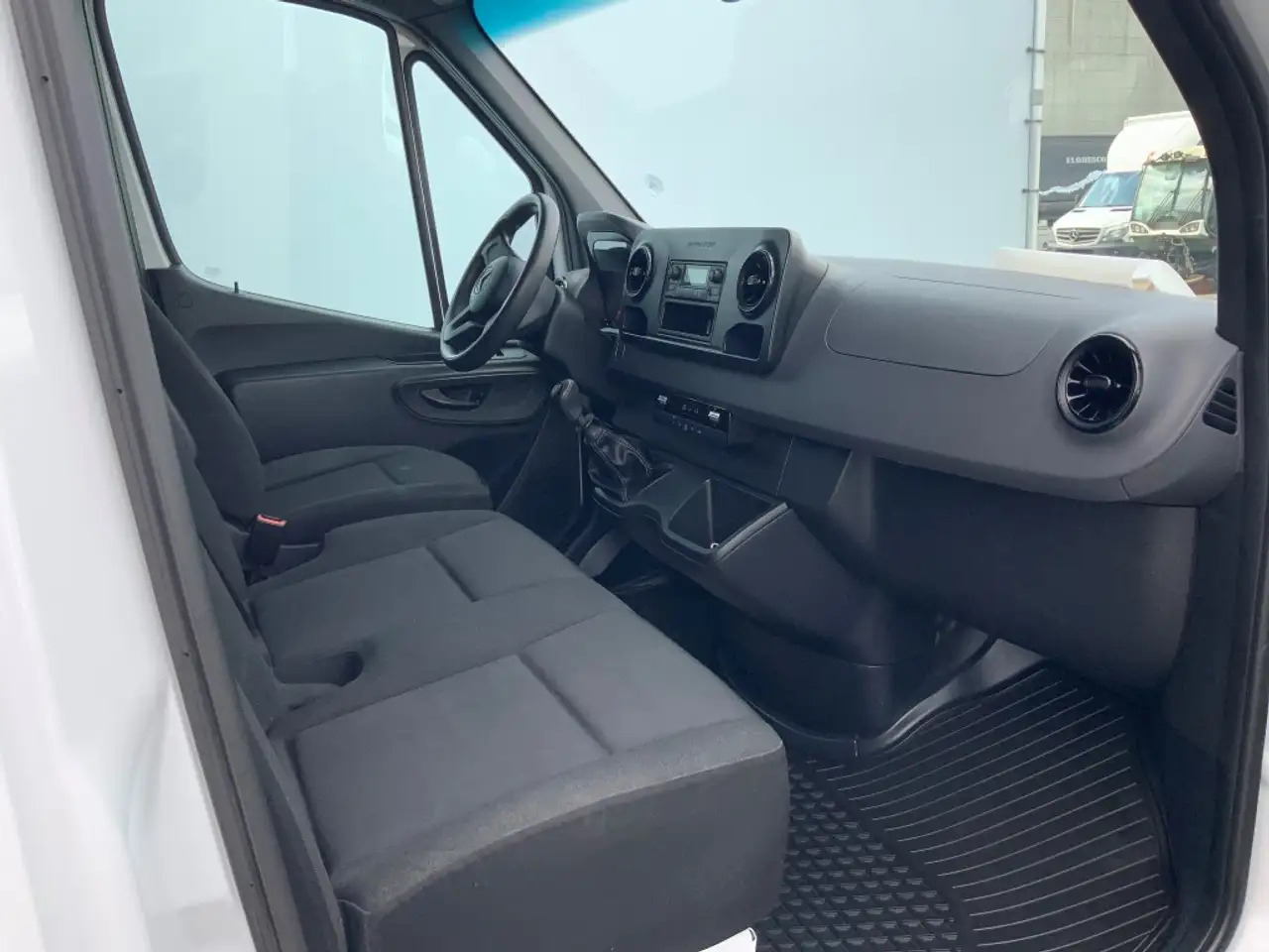 Mercedes-Benz Sprinter 314 2.2 CDI 366 L2H2 Airco 3 Zits Euro 6 - Xe van chở hàng: hình 4 Mercedes-Benz Sprinter 314 2.2 CDI 366 L2H2 Airco 3 Zits Euro 6 - Xe van chở hàng: hình 4