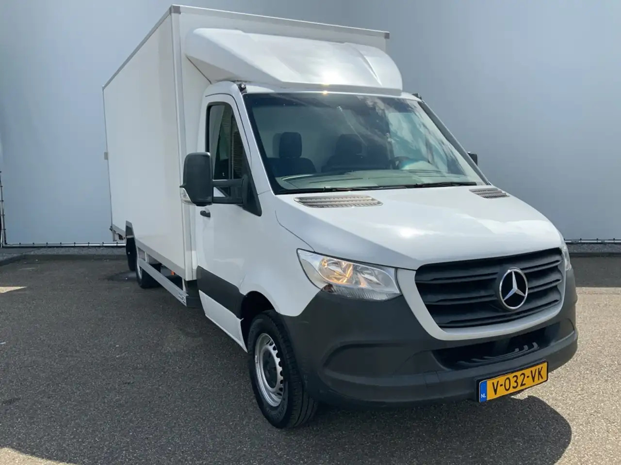 Mercedes-Benz Sprinter 314 2.2 CDI 432 Automaat Meubelbak & Klep Veer Air - Xe tải nhỏ thùng kín: hình 2 Mercedes-Benz Sprinter 314 2.2 CDI 432 Automaat Meubelbak & Klep Veer Air - Xe tải nhỏ thùng kín: hình 2
