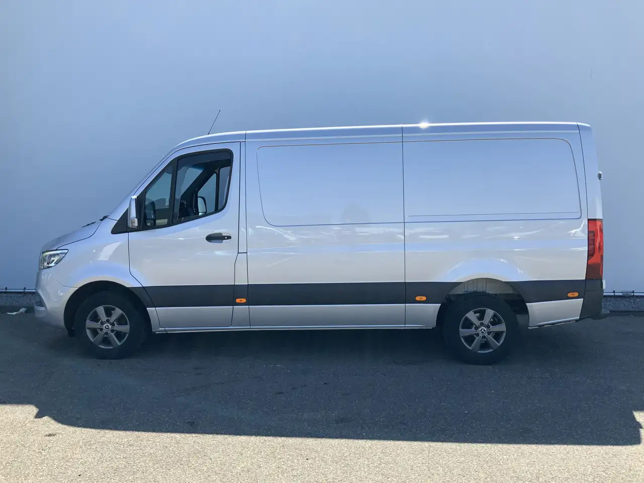 Mercedes-Benz Sprinter 314 2.2 CDI L2H1 Automaat Airco Cruise Aluvelg IMB - Xe van chở hàng: hình 3 Mercedes-Benz Sprinter 314 2.2 CDI L2H1 Automaat Airco Cruise Aluvelg IMB - Xe van chở hàng: hình 3