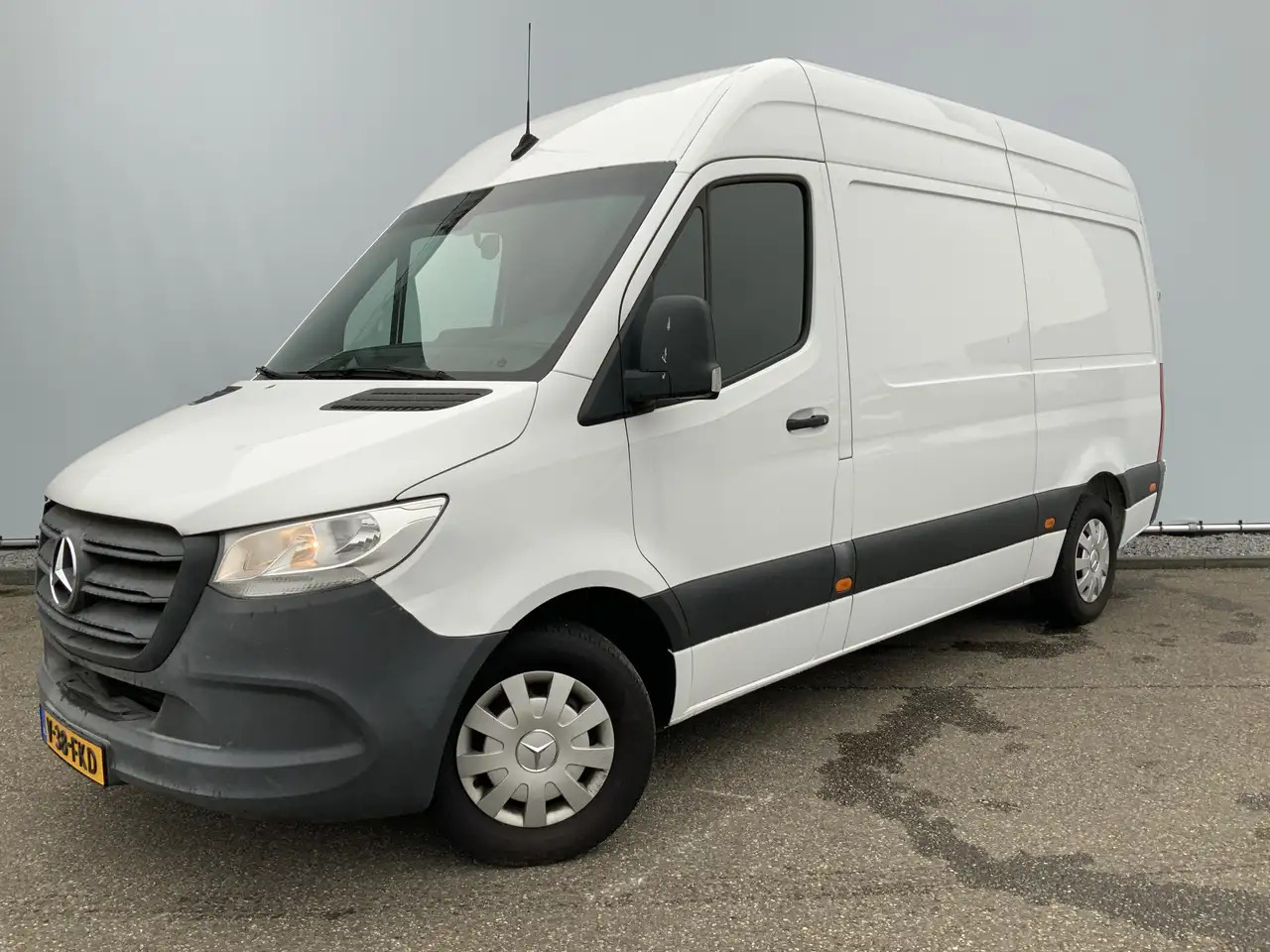 Mercedes-Benz Sprinter 314 2.2 CDI L2H1 EURO VI-D Airco Camera 3 Zits Ext - Xe van chở hàng: hình 2 Mercedes-Benz Sprinter 314 2.2 CDI L2H1 EURO VI-D Airco Camera 3 Zits Ext - Xe van chở hàng: hình 2
