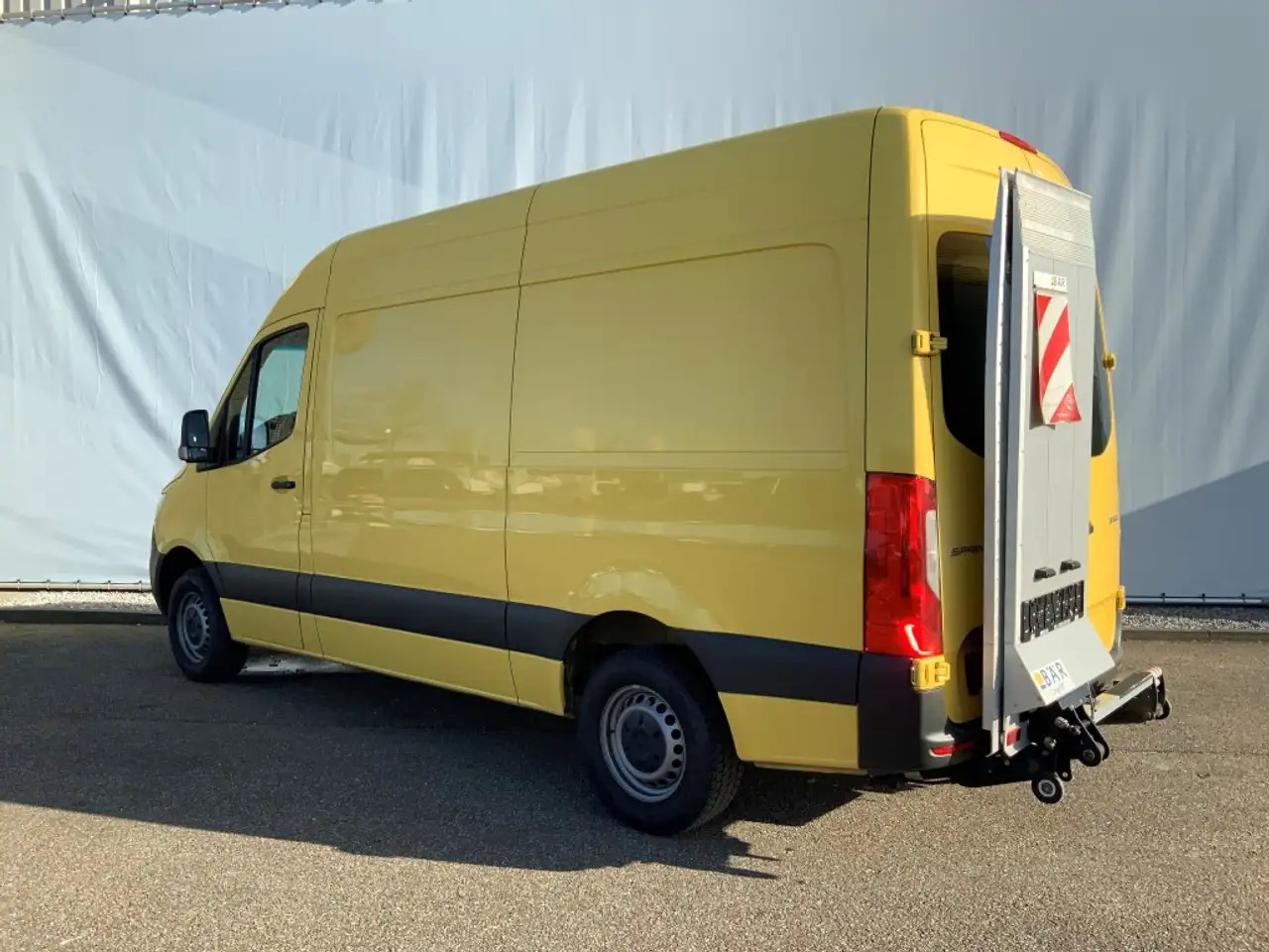 Mercedes-Benz Sprinter 314 2.2 CDI L2H2 & Laadklep& Afstandbediening Airc - Xe van chở hàng: hình 4 Mercedes-Benz Sprinter 314 2.2 CDI L2H2 & Laadklep& Afstandbediening Airc - Xe van chở hàng: hình 4