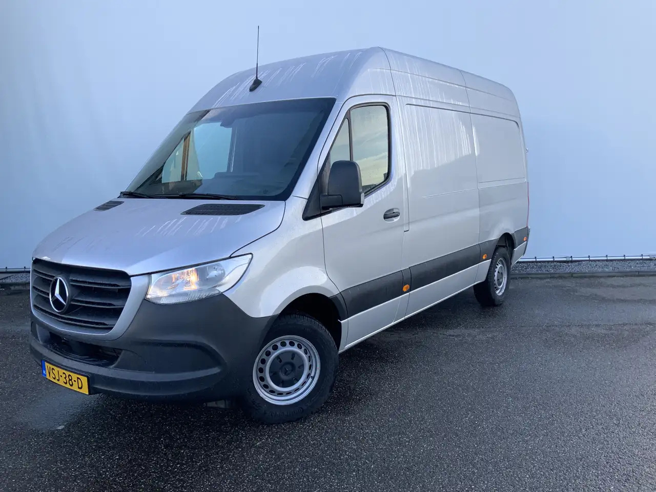 Mercedes-Benz Sprinter 315 1.9 CDI L2H2 Automaat 3 Zits Airco Navi Camera - Xe van chở hàng: hình 1 Mercedes-Benz Sprinter 315 1.9 CDI L2H2 Automaat 3 Zits Airco Navi Camera - Xe van chở hàng: hình 1