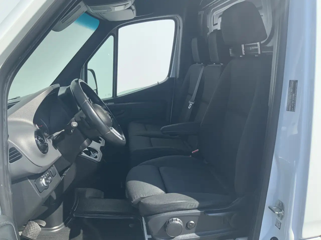 Mercedes-Benz Sprinter 316 2.2 CDI L2H2 DC Automaat Cruise Airco 3 Zits W - Xe van chở hàng: hình 4 Mercedes-Benz Sprinter 316 2.2 CDI L2H2 DC Automaat Cruise Airco 3 Zits W - Xe van chở hàng: hình 4