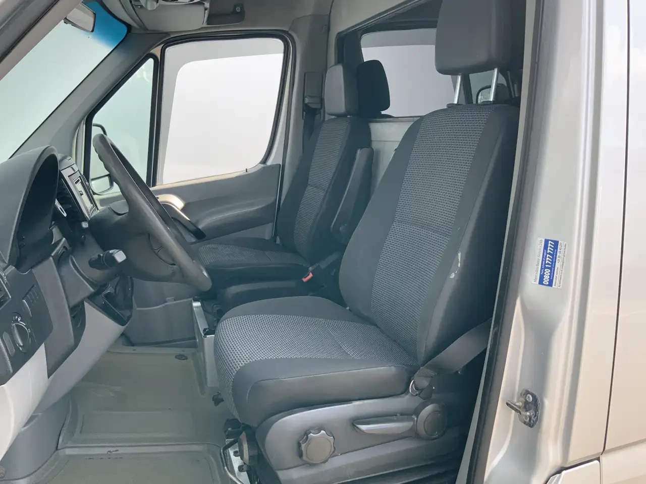 Mercedes-Benz Sprinter 318 3.0 CDI 366 L2 H2 Automaat Airco Cruise Camera - Xe van chở hàng: hình 4 Mercedes-Benz Sprinter 318 3.0 CDI 366 L2 H2 Automaat Airco Cruise Camera - Xe van chở hàng: hình 4
