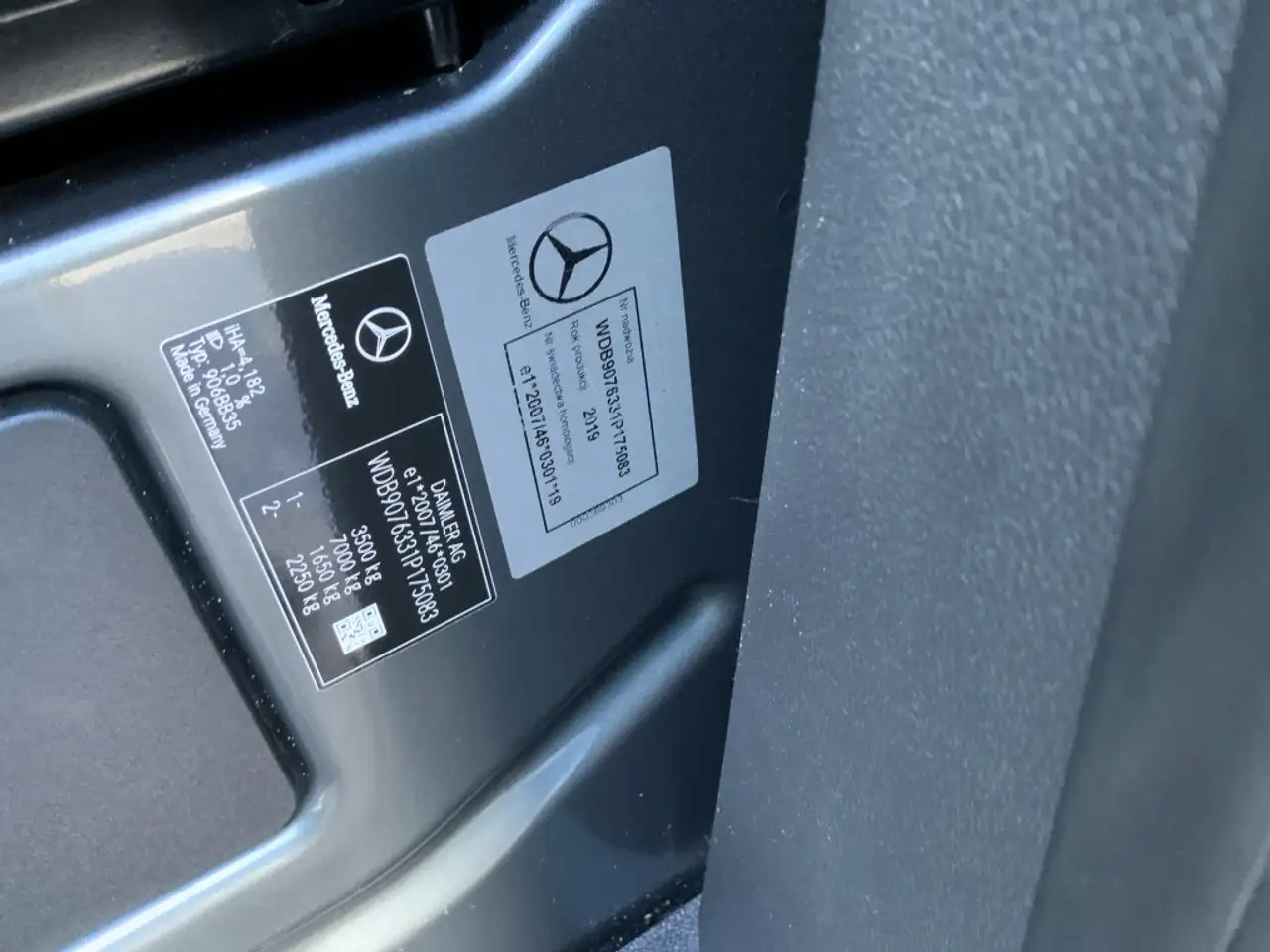 Xe van chở hàng Mercedes-Benz Sprinter 319 3.0 CDI Autom.L2H2 Airco Cruise 3 Zits MBux 10: hình 27