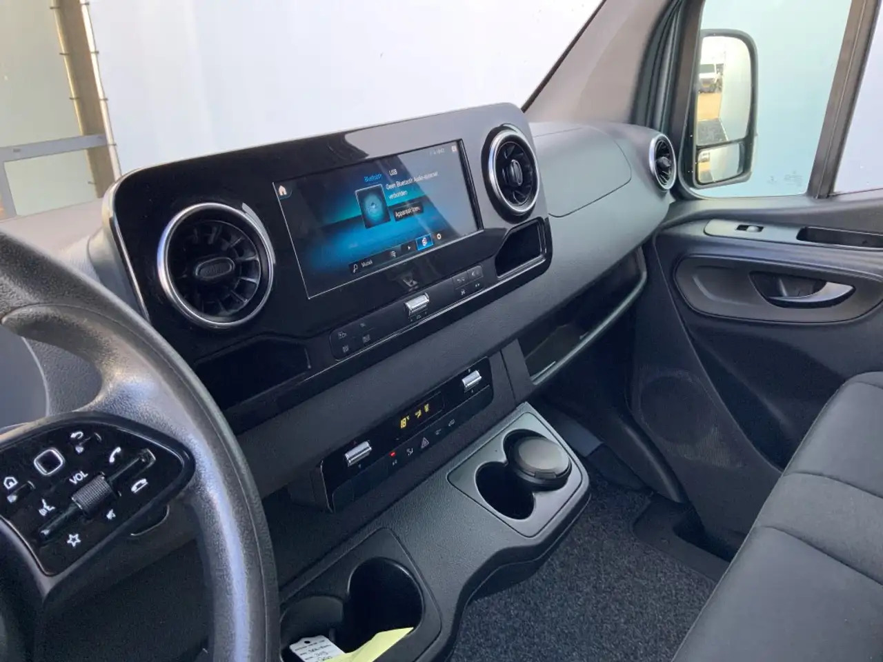 Xe van chở hàng Mercedes-Benz Sprinter 319 3.0 CDI Autom.L2H2 Airco Cruise 3 Zits MBux 10: hình 12