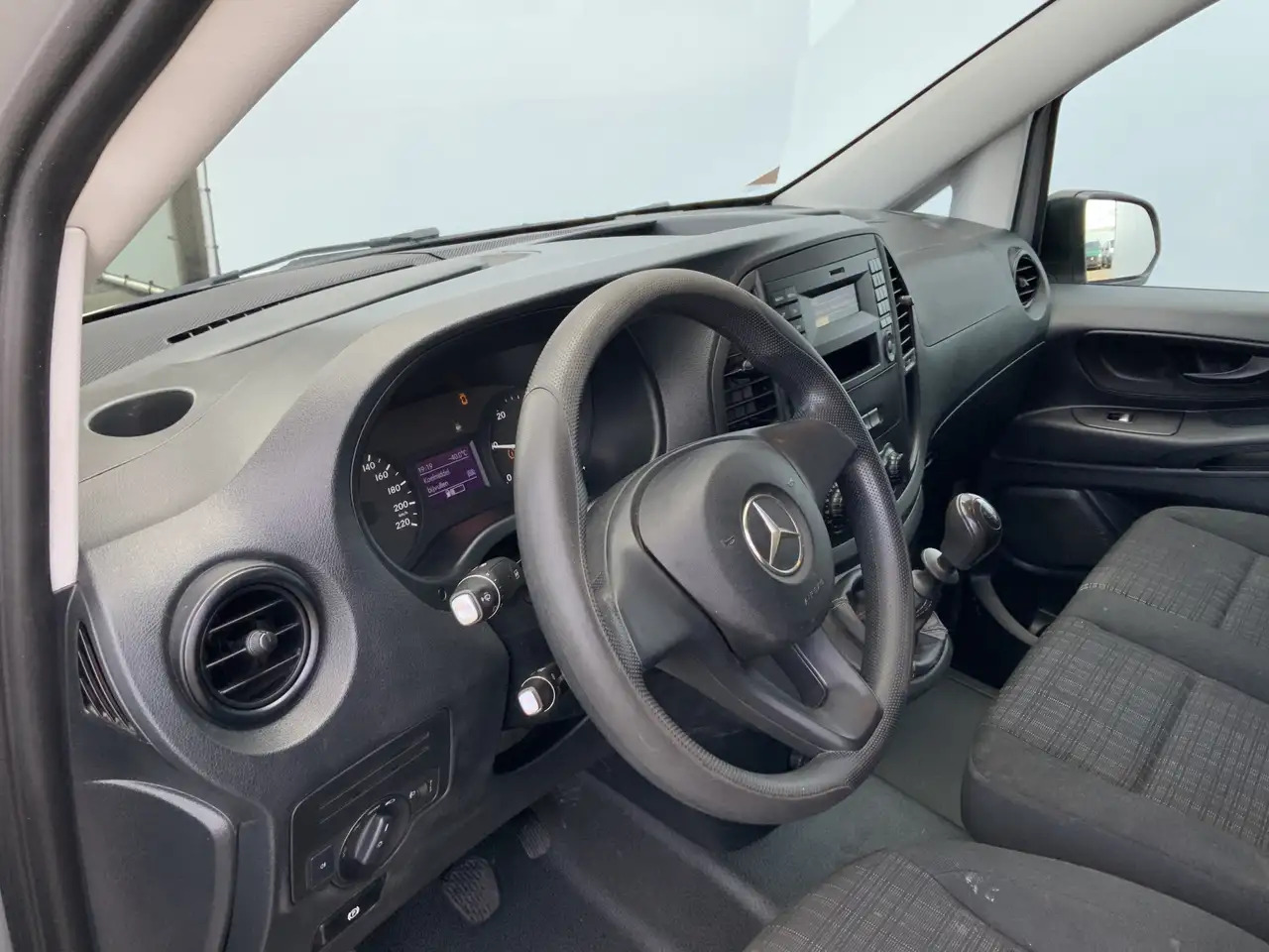 Mercedes-Benz Vito 109 CDI Functional Lang Airco Cruise 3 Zits Trekha - Xe van nhỏ gọn: hình 5 Mercedes-Benz Vito 109 CDI Functional Lang Airco Cruise 3 Zits Trekha - Xe van nhỏ gọn: hình 5