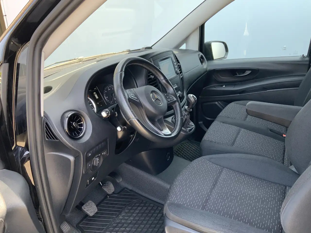 Mercedes-Benz Vito 116 CDI Lang Airco Cruise 3 Zits Navi Camera Dakdr - Xe van nhỏ gọn: hình 4 Mercedes-Benz Vito 116 CDI Lang Airco Cruise 3 Zits Navi Camera Dakdr - Xe van nhỏ gọn: hình 4