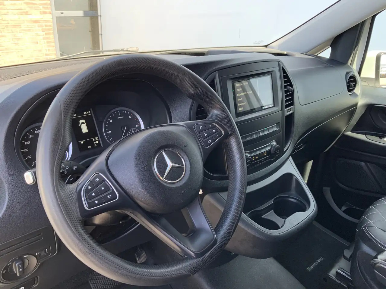 Xe van chở hàng Mercedes-Benz Vito Tourer XL 114 CDI Autom. Airco Cruise Camera Alu V: hình 6