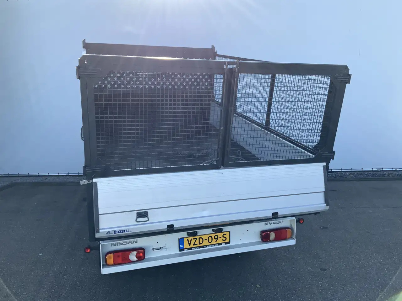 Nissan NV400 2.3 dCi L3H1 Dub Cab 3 Zijde Kipper Airco Bakmaat - Xe ben nhỏ: hình 2 Nissan NV400 2.3 dCi L3H1 Dub Cab 3 Zijde Kipper Airco Bakmaat - Xe ben nhỏ: hình 2