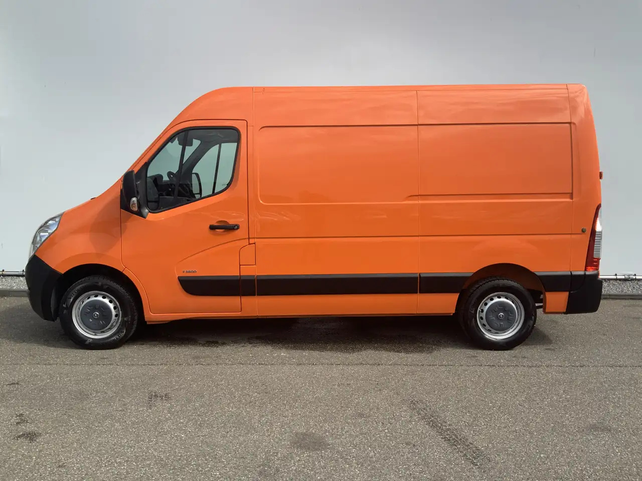 Opel Movano 2.3 CDTI L2H3 Airco Cruise 3 Zits Trekhaak 2500 kg - Xe van chở hàng: hình 3 Opel Movano 2.3 CDTI L2H3 Airco Cruise 3 Zits Trekhaak 2500 kg - Xe van chở hàng: hình 3