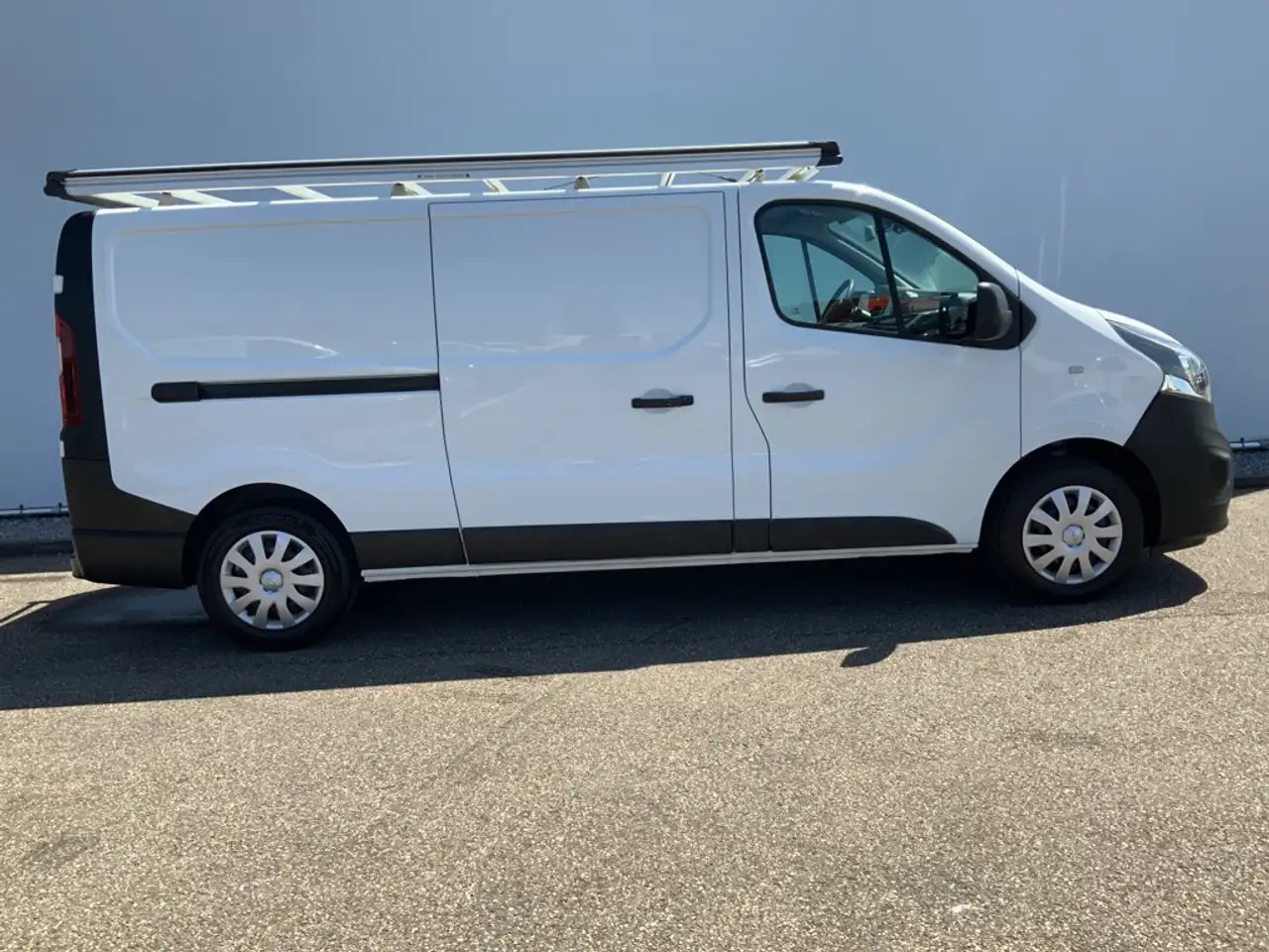 Opel Vivaro 1.6 CDTI L2H1 Edition EcoFlex Airco Cruise Imperia - Xe van chở hàng: hình 3 Opel Vivaro 1.6 CDTI L2H1 Edition EcoFlex Airco Cruise Imperia - Xe van chở hàng: hình 3