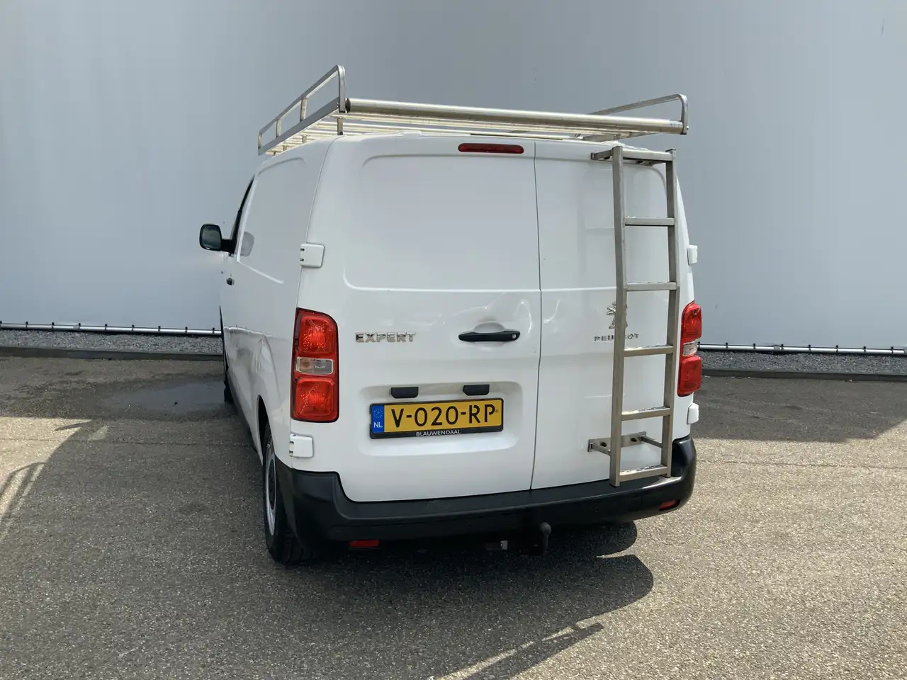 Peugeot Expert glazenwasser 226S 1.6 BlueHDI 115 Inbouw 530 liter - Xe van chở hàng, Tiện ích/ Xe đặc dụng: hình 4 Peugeot Expert glazenwasser 226S 1.6 BlueHDI 115 Inbouw 530 liter - Xe van chở hàng, Tiện ích/ Xe đặc dụng: hình 4
