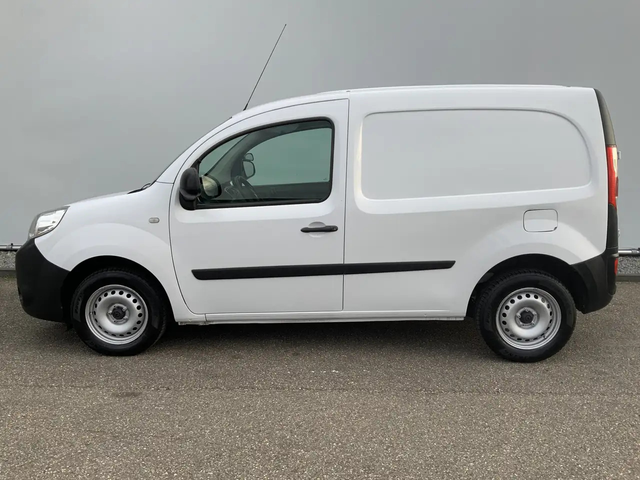 Renault Kangoo 1.5 dCi 90 Energy Luxe Airco Cruise Euro 6 - Xe van nhỏ gọn: hình 3 Renault Kangoo 1.5 dCi 90 Energy Luxe Airco Cruise Euro 6 - Xe van nhỏ gọn: hình 3