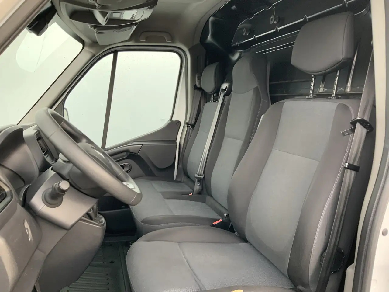 Renault Master T35 2.3 dCi 135 L2H2 Airco Cruise 3 Zits Camera Na - Xe van chở hàng: hình 4 Renault Master T35 2.3 dCi 135 L2H2 Airco Cruise 3 Zits Camera Na - Xe van chở hàng: hình 4