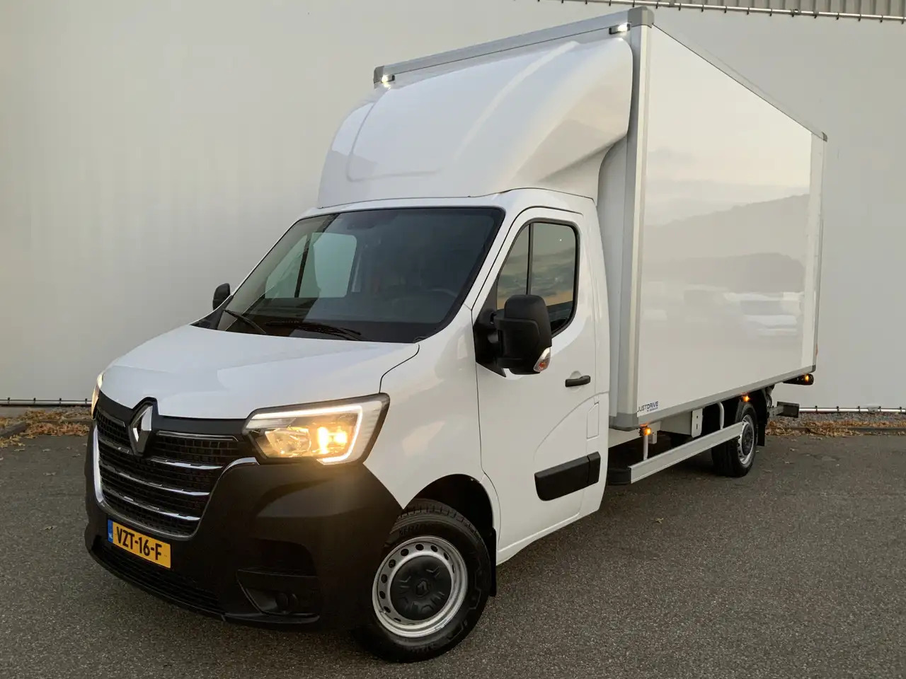 Renault Master T35 2.3 dCi 145 L3 Meubelbak&Klep Zijdeur Airco Cr - Xe tải nhỏ thùng kín: hình 1 Renault Master T35 2.3 dCi 145 L3 Meubelbak&Klep Zijdeur Airco Cr - Xe tải nhỏ thùng kín: hình 1