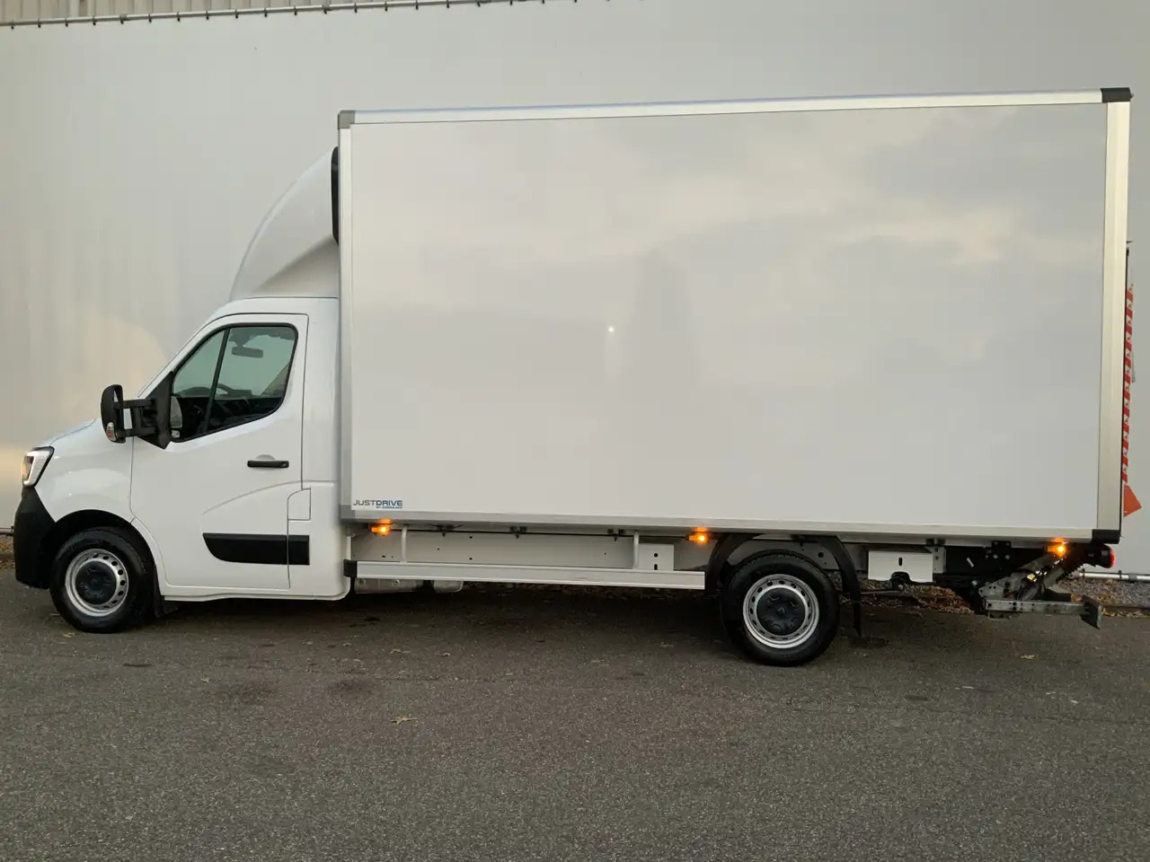 Renault Master T35 2.3 dCi 145 L3 Meubelbak&Klep Zijdeur Airco Cr - Xe tải nhỏ thùng kín: hình 3 Renault Master T35 2.3 dCi 145 L3 Meubelbak&Klep Zijdeur Airco Cr - Xe tải nhỏ thùng kín: hình 3