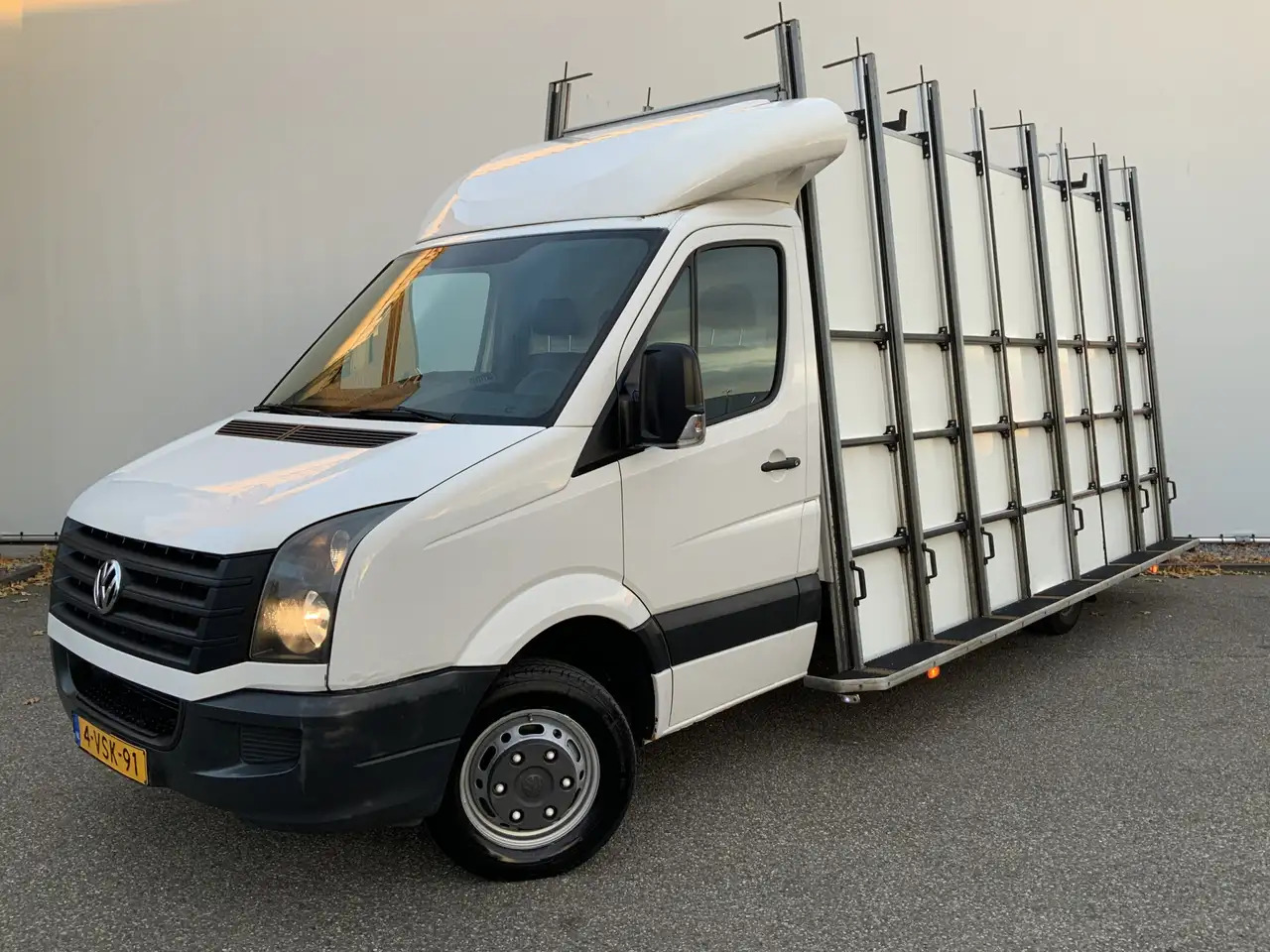 Volkswagen Crafter 35 2.0 TDI L3H1 Glasresteel Airco Cruise 3 Zits UI - Xe tải nhỏ thùng kín, Tiện ích/ Xe đặc dụng: hình 1 Volkswagen Crafter 35 2.0 TDI L3H1 Glasresteel Airco Cruise 3 Zits UI - Xe tải nhỏ thùng kín, Tiện ích/ Xe đặc dụng: hình 1