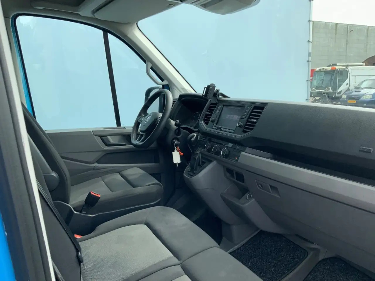 Xe tải nhỏ thùng kín Volkswagen Crafter 35 2.0 TDI L4 Meubelbak & Lift Automaat Airco Crui: hình 8