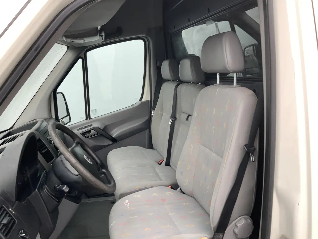 Volkswagen Crafter 50 2.5 TDI L2H2 Airco 3 Zits Imperiaal&Trap Trekha - Xe van chở hàng: hình 5 Volkswagen Crafter 50 2.5 TDI L2H2 Airco 3 Zits Imperiaal&Trap Trekha - Xe van chở hàng: hình 5
