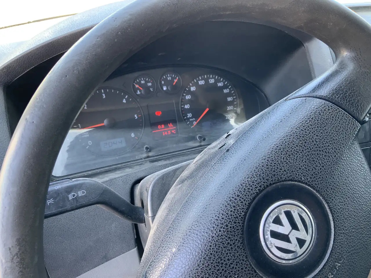 Volkswagen T5 Transporter 1.9 TDI 340 MHD (Versnellingsbak Defekt !!)Airco 3 - Xe van chở hàng: hình 4 Volkswagen T5 Transporter 1.9 TDI 340 MHD (Versnellingsbak Defekt !!)Airco 3 - Xe van chở hàng: hình 4