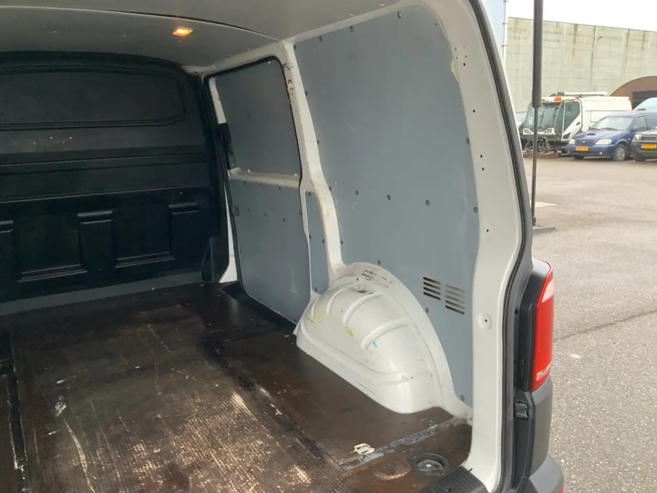 Xe van chở hàng Volkswagen T6 Transporter 2.0 TDI L1H1 Comfortline Airco Navi Trekhaak 2200: hình 19