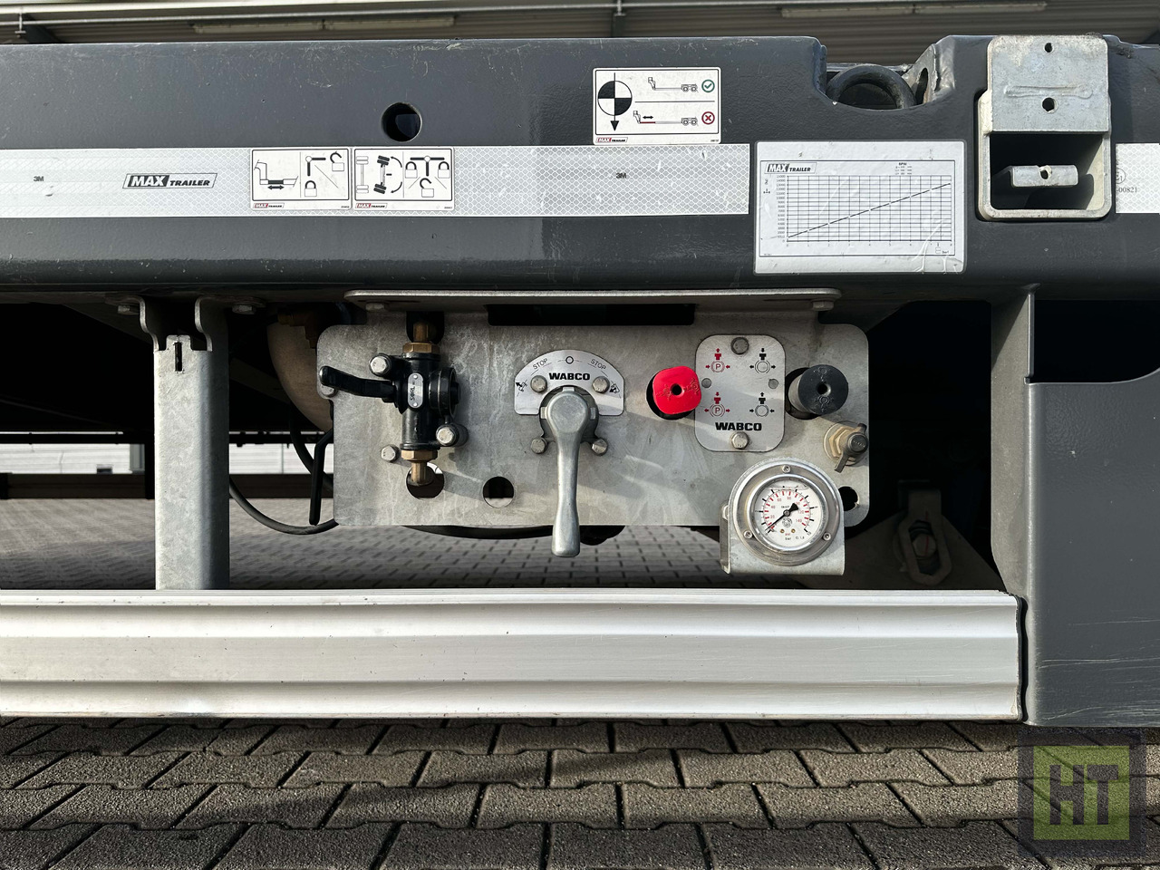 Faymonville MAX Trailer 4-Achs-Mega-Tele-Semi mit Rampen - Sơ mi rơ moóc thùng thấp: hình 5 Faymonville MAX Trailer 4-Achs-Mega-Tele-Semi mit Rampen - Sơ mi rơ moóc thùng thấp: hình 5