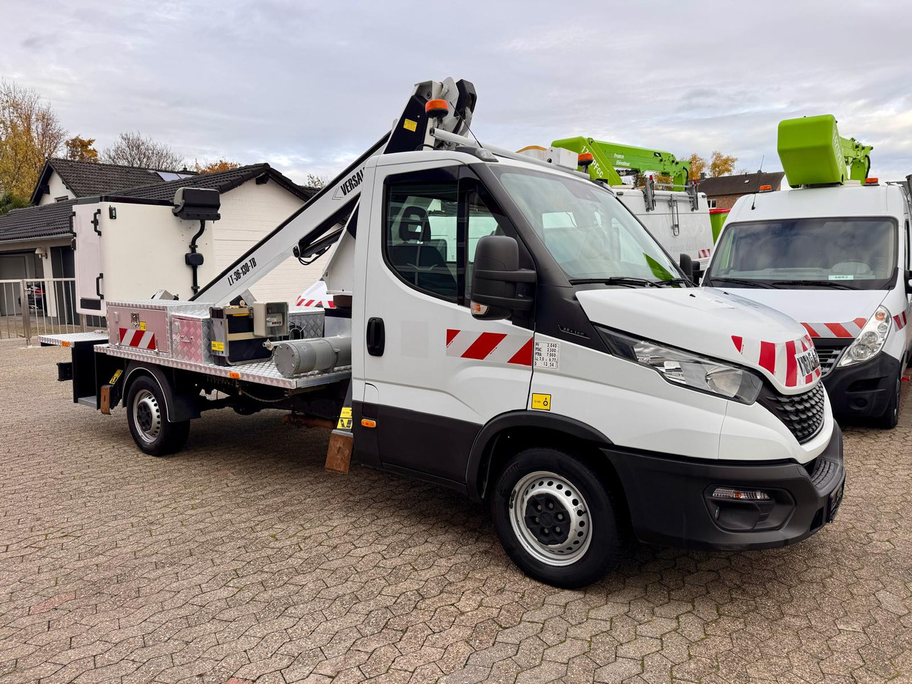 IVECO Daily 35S14 Arbeitsbühne Time France LT 36-130-TB EURO 6D - Nền bục trên không: hình 3 IVECO Daily 35S14 Arbeitsbühne Time France LT 36-130-TB EURO 6D - Nền bục trên không: hình 3