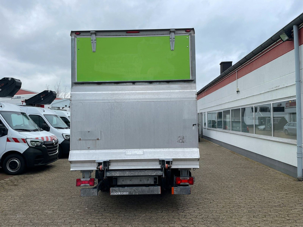 Iveco Daily 35C15 Koffer 4.2m Ladebordwand - Xe tải nhỏ thùng kín: hình 5 Iveco Daily 35C15 Koffer 4.2m Ladebordwand - Xe tải nhỏ thùng kín: hình 5