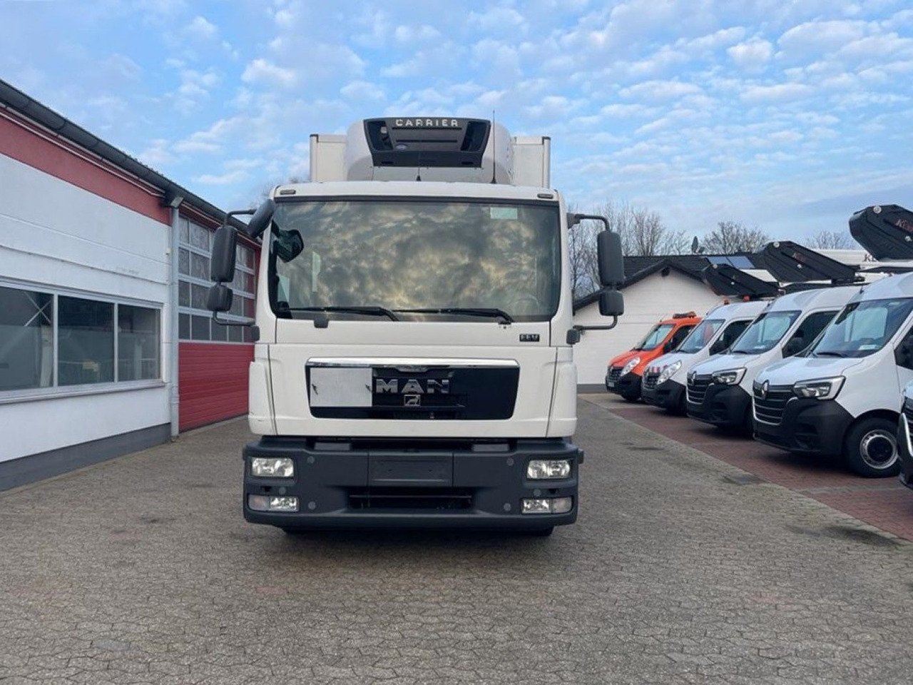 MAN TGL 10.220 Doka Tiefkühlkoffer LBW 1.5t - Xe tải đông lạnh: hình 2 MAN TGL 10.220 Doka Tiefkühlkoffer LBW 1.5t - Xe tải đông lạnh: hình 2