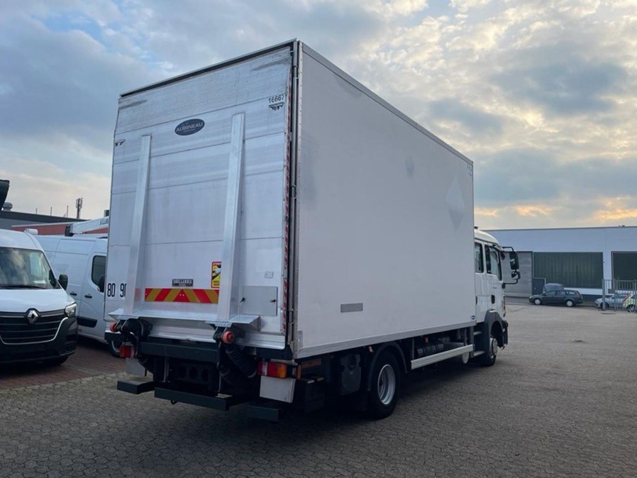 MAN TGL 10.220 Doka Tiefkühlkoffer LBW 1.5t - Xe tải đông lạnh: hình 4 MAN TGL 10.220 Doka Tiefkühlkoffer LBW 1.5t - Xe tải đông lạnh: hình 4
