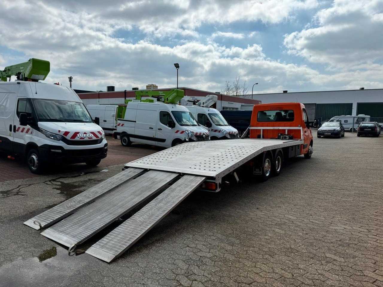Renault Master Autotransporter - Xe tải kéo: hình 4 Renault Master Autotransporter - Xe tải kéo: hình 4