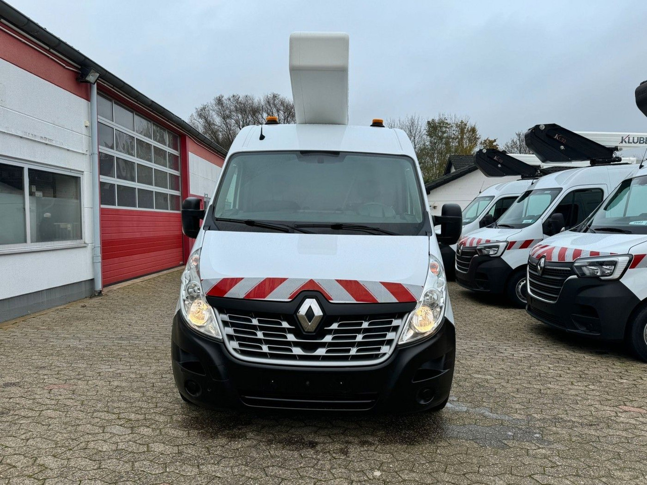Renault Master Steiger France Elévateur 142 TPFcc - Nền bục trên không gắn trên xe tải: hình 2 Renault Master Steiger France Elévateur 142 TPFcc - Nền bục trên không gắn trên xe tải: hình 2