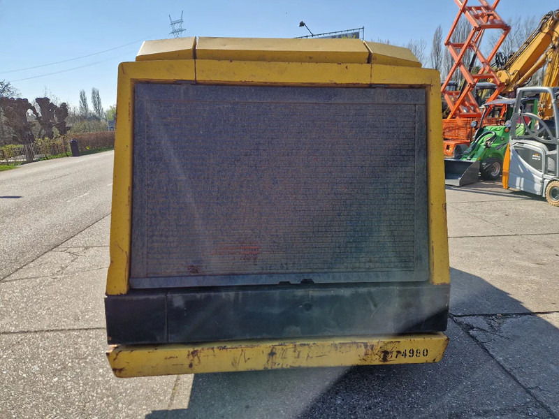 Atlas-Copco XAS350DD VERY LOW HOURS - Máy nén khí: hình 4 Atlas-Copco XAS350DD VERY LOW HOURS - Máy nén khí: hình 4