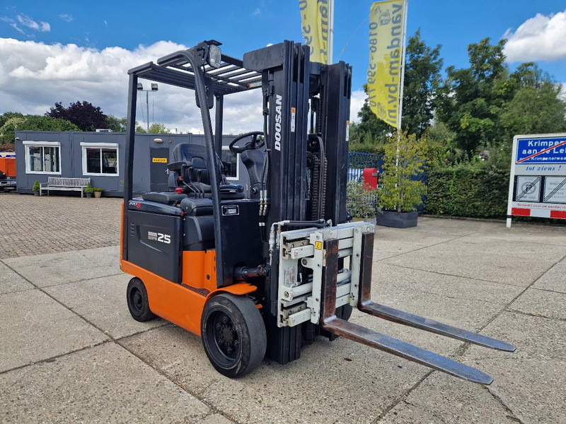 Doosan BC25-S-5 2500kg elektrisch ALS NIEUW! - Xe nâng điện: hình 2 Doosan BC25-S-5 2500kg elektrisch ALS NIEUW! - Xe nâng điện: hình 2