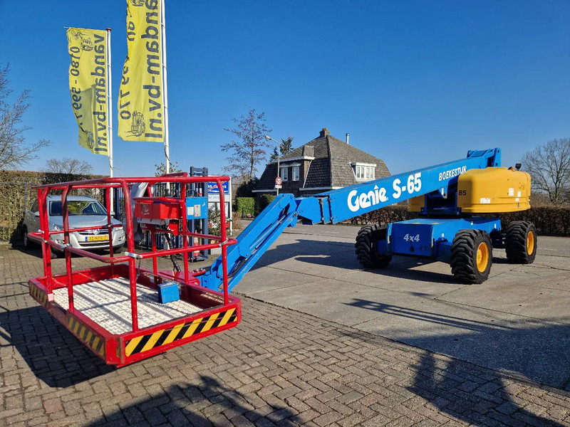 Genie S65 4X4 - Xe nâng người hình viễn vọng kính: hình 1 Genie S65 4X4 - Xe nâng người hình viễn vọng kính: hình 1