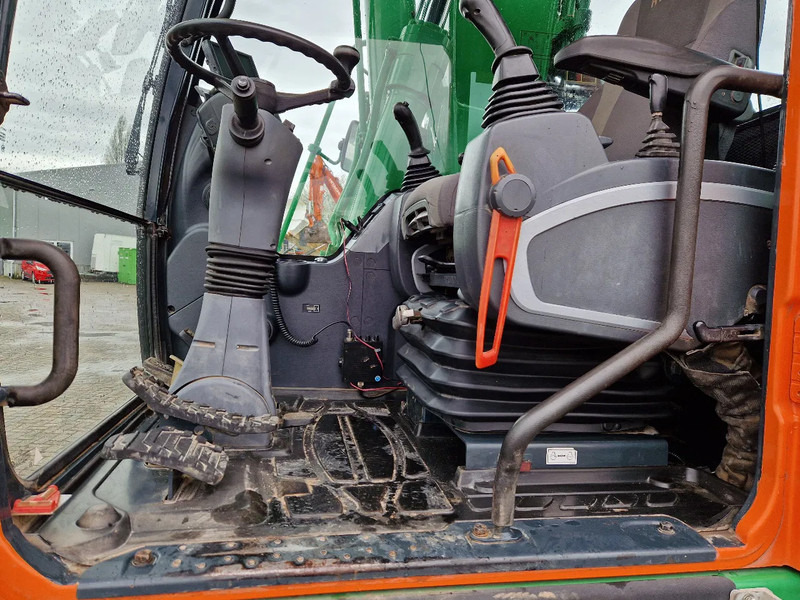 Máy xúc bánh lốp Hyundai Robex 160W-9A met 6-cilinder Cummins motor: hình 6