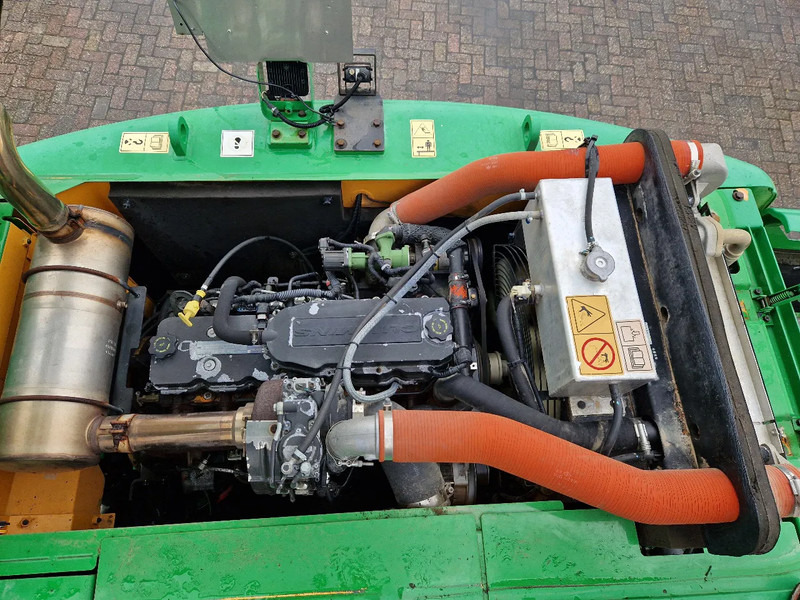 Hyundai Robex 160W-9A met 6-cilinder Cummins motor - Máy xúc bánh lốp: hình 5 Hyundai Robex 160W-9A met 6-cilinder Cummins motor - Máy xúc bánh lốp: hình 5