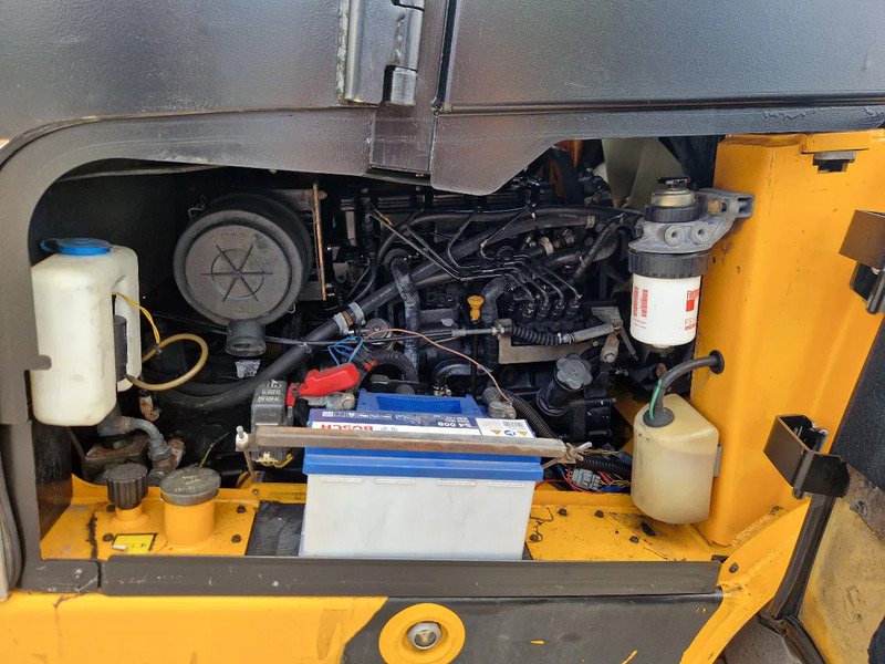 JBC TLT35D Teletruk - Xe nâng diesel: hình 5 JBC TLT35D Teletruk - Xe nâng diesel: hình 5