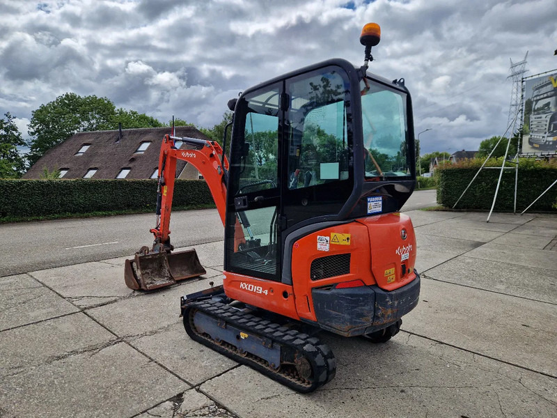 Kubota KX019-4 CW05 met 2 bakken - Máy xúc mini: hình 4 Kubota KX019-4 CW05 met 2 bakken - Máy xúc mini: hình 4